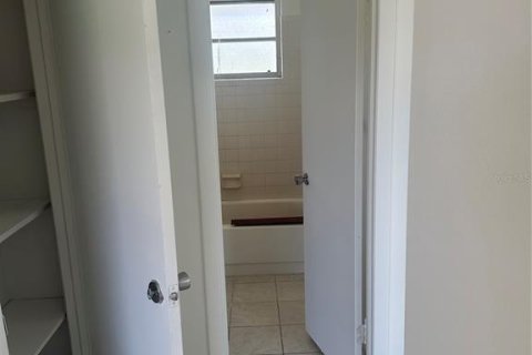 Купить виллу или дом в Энглвуд, Флорида 3 комнаты, 98.1м2, № 1831501 - фото 5