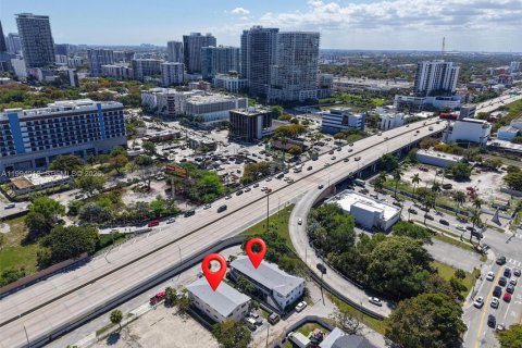 Immobilier commercial à vendre à Miami, Floride № 2055692 - photo 3