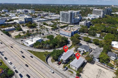 Immobilier commercial à vendre à Miami, Floride № 2055692 - photo 7