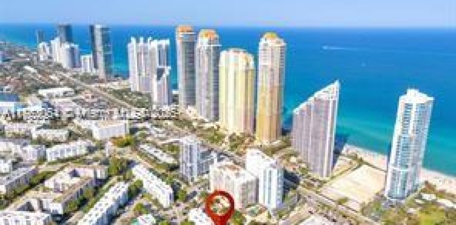 Condo à Sunny Isles Beach, Floride, 1 chambre  № 1892363