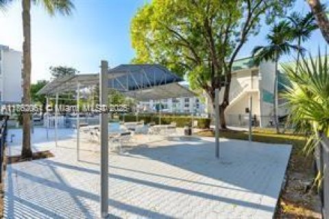Copropriété à vendre à Sunny Isles Beach, Floride: 1 chambre, 57.6 m2 № 1892363 - photo 25