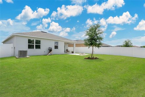 House in Tavares, Florida 3 bedrooms, 147.62 sq.m. № 1670206 - photo 29