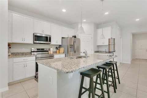 House in Tavares, Florida 3 bedrooms, 147.62 sq.m. № 1670206 - photo 10