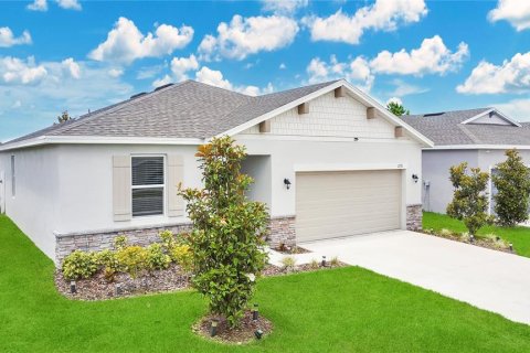 House in Tavares, Florida 3 bedrooms, 147.62 sq.m. № 1670206 - photo 7
