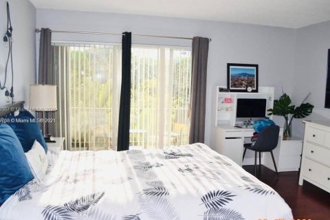 Copropriété à louer à Miami, Floride: 1 chambre, 104.52 m2 № 1877842 - photo 13