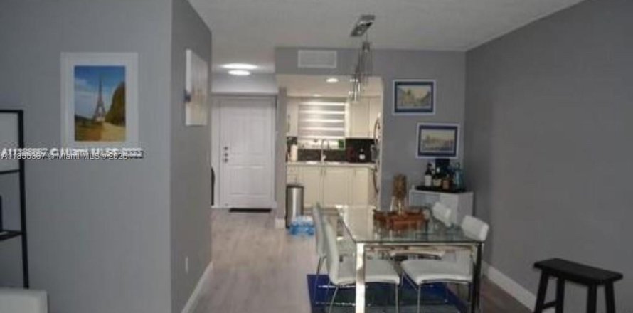 Condo à Miami, Floride, 1 chambre  № 1877842