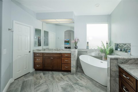 Villa ou maison à vendre à Valrico, Floride: 5 chambres, 295.62 m2 № 2223746 - photo 18