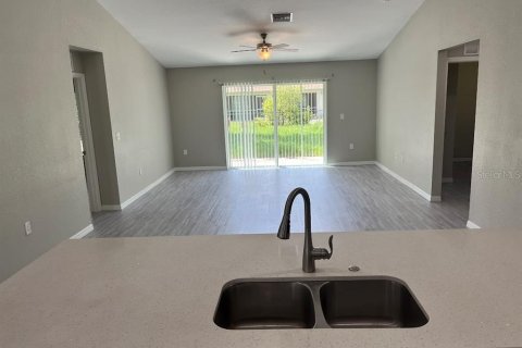 Casa en venta en North Port, Florida, 4 dormitorios, 144.18 m2 № 1797899 - foto 5