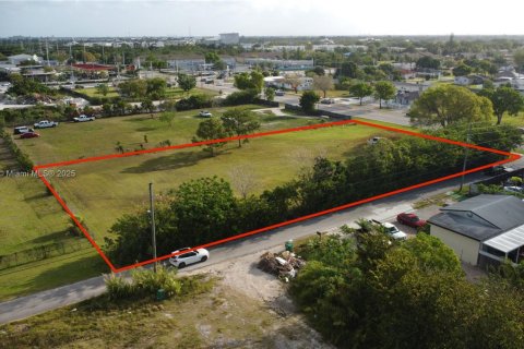 Terreno en venta en Goulds, Florida № 1695113 - foto 5