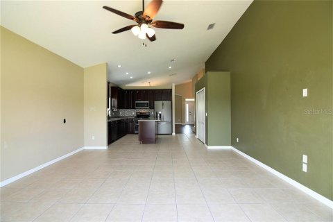 House in Orlando, Florida 4 bedrooms, 264.77 sq.m. № 1720936 - photo 10