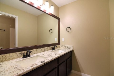 Casa en alquiler en Orlando, Florida, 4 dormitorios, 264.77 m2 № 1720936 - foto 24