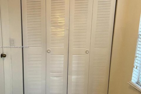 Снять в аренду кондоминиум в Уэст-Палм-Бич, Флорида 1 спальня, 67.45м2, № 1971427 - фото 6