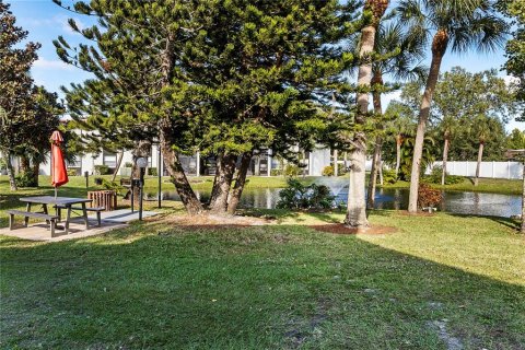 Condominio en alquiler en Sarasota, Florida, 1 dormitorio, 66.33 m2 № 231556 - foto 16