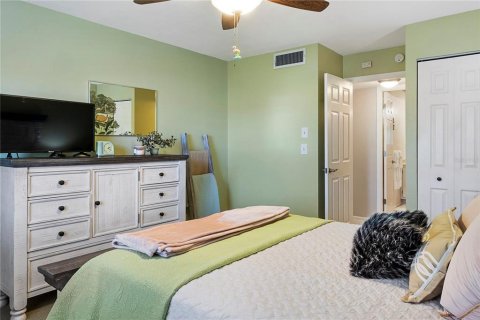Condominio en alquiler en Sarasota, Florida, 1 dormitorio, 66.33 m2 № 231556 - foto 13