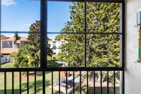 Condominio en alquiler en Sarasota, Florida, 1 dormitorio, 66.33 m2 № 231556 - foto 19