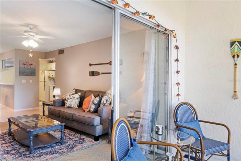 Condominio en alquiler en Sarasota, Florida, 1 dormitorio, 66.33 m2 № 231556 - foto 18