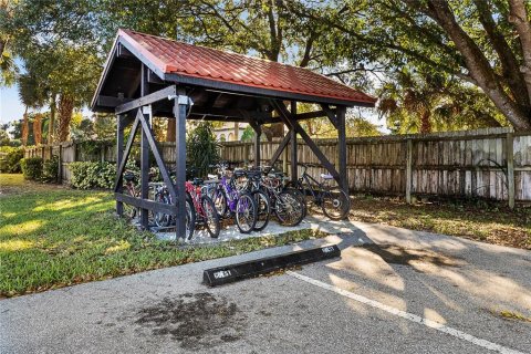 Condominio en alquiler en Sarasota, Florida, 1 dormitorio, 66.33 m2 № 231556 - foto 30