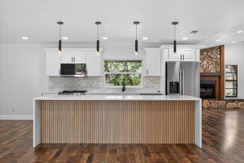 House in Safety Harbor, Florida 4 bedrooms, 205.5 sq.m. № 2126506 - photo 8