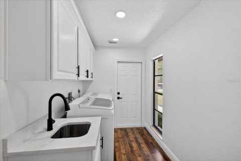 House in Safety Harbor, Florida 4 bedrooms, 205.5 sq.m. № 2126506 - photo 28