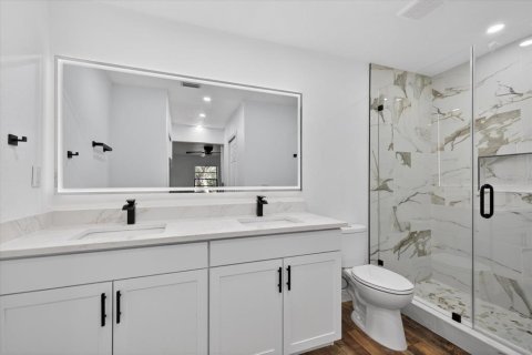 House in Safety Harbor, Florida 4 bedrooms, 205.5 sq.m. № 2126506 - photo 23