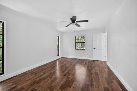 House in Safety Harbor, Florida 4 bedrooms, 205.5 sq.m. № 2126506 - photo 21