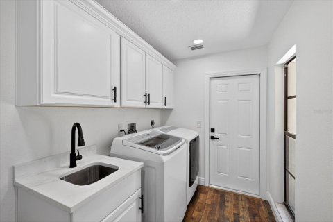 House in Safety Harbor, Florida 4 bedrooms, 205.5 sq.m. № 2126506 - photo 29
