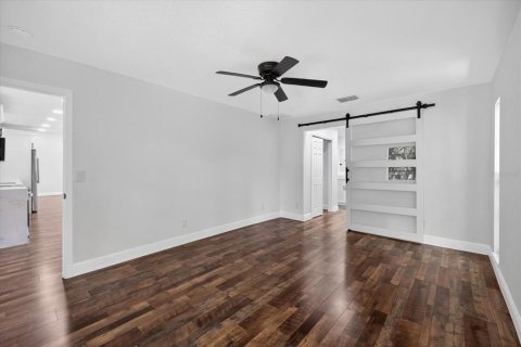 House in Safety Harbor, Florida 4 bedrooms, 205.5 sq.m. № 2126506 - photo 20