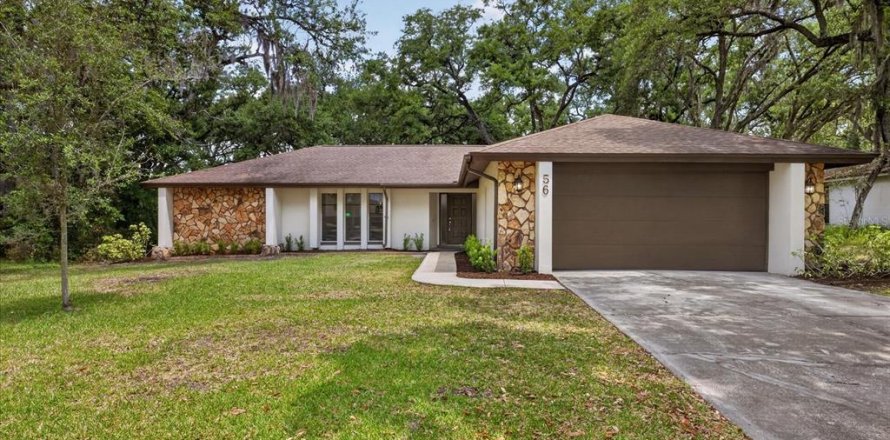 House in Safety Harbor, Florida 4 bedrooms, 205.5 sq.m. № 2126506