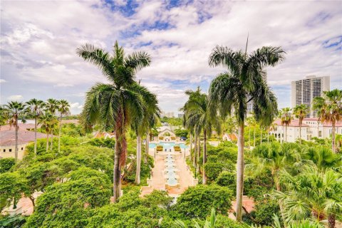 Condo in Aventura, Florida, 2 bedrooms № 2080234 - photo 29
