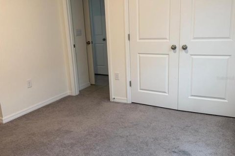 Touwnhouse à louer à Wesley Chapel, Floride: 3 chambres, 163.32 m2 № 2147451 - photo 8