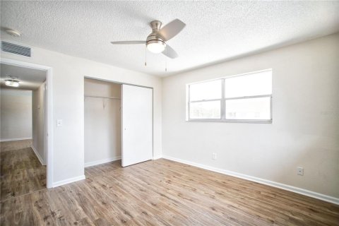 Condominio en venta en Saint Petersburg, Florida, 2 dormitorios, 82.68 m2 № 2213127 - foto 13