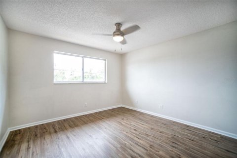 Condominio en venta en Saint Petersburg, Florida, 2 dormitorios, 82.68 m2 № 2213127 - foto 9