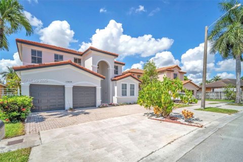 Купить виллу или дом в Майами, Флорида 4 спальни, 238.11м2, № 1990260 - фото 4