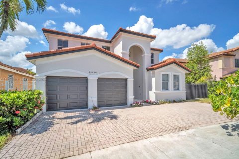 Купить виллу или дом в Майами, Флорида 4 спальни, 238.11м2, № 1990260 - фото 10