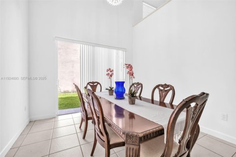 Купить виллу или дом в Майами, Флорида 4 спальни, 238.11м2, № 1990260 - фото 18