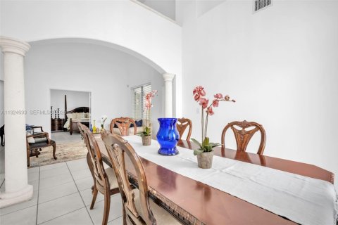 Купить виллу или дом в Майами, Флорида 4 спальни, 238.11м2, № 1990260 - фото 19