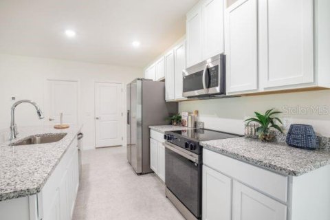 Villa ou maison à vendre à Weeki Wachee, Floride: 4 chambres, 190.64 m2 № 2415294 - photo 7