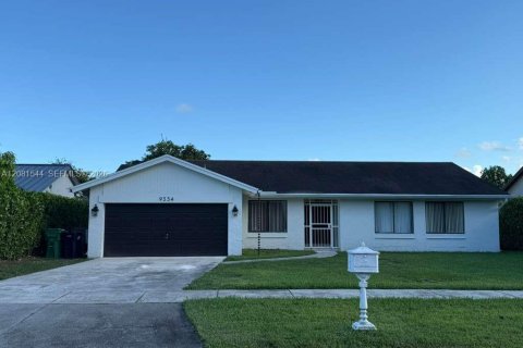Villa ou maison à Palmetto Bay, Floride 3 chambres, 146.79 m2 № 2348804
