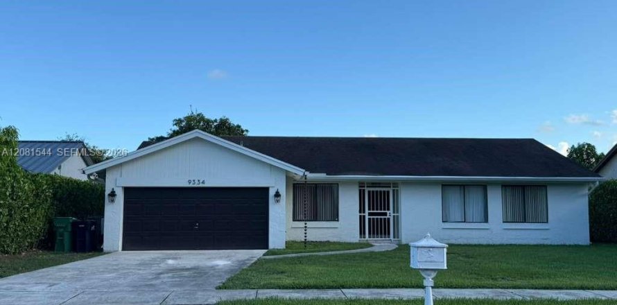 Villa ou maison à Palmetto Bay, Floride 3 chambres, 146.79 m2 № 2348804