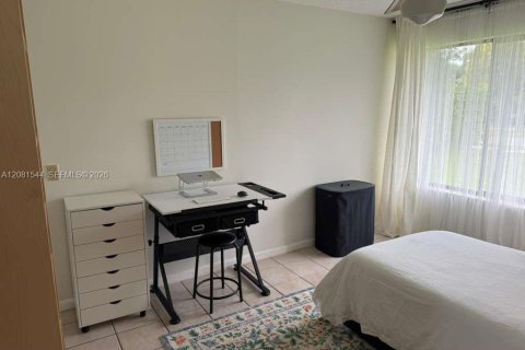 Villa ou maison à louer à Palmetto Bay, Floride: 3 chambres, 146.79 m2 № 2348804 - photo 23