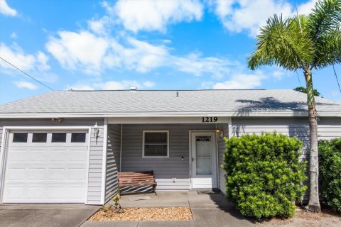 House in Sarasota, Florida 2 bedrooms, 80.27 sq.m. № 2195798 - photo 6