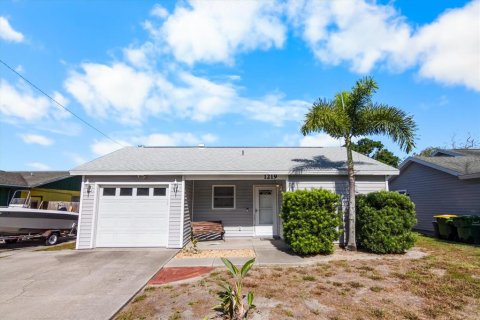 House in Sarasota, Florida 2 bedrooms, 80.27 sq.m. № 2195798 - photo 18
