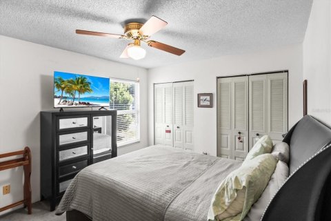 House in Sarasota, Florida 2 bedrooms, 80.27 sq.m. № 2195798 - photo 14