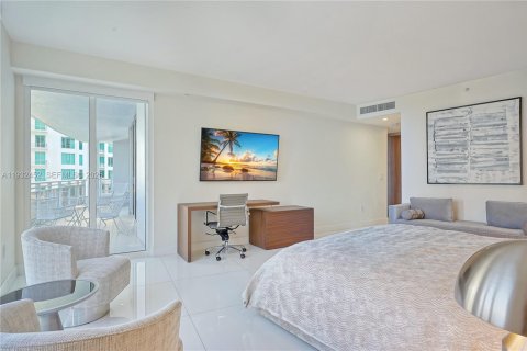 Снять в аренду кондоминиум в Майами, Флорида 2 спальни, 165.74м2, № 1991556 - фото 27