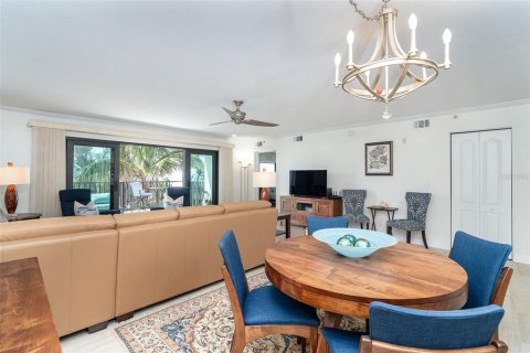 Condo in Englewood, Florida, 3 bedrooms  № 1802360 - photo 13
