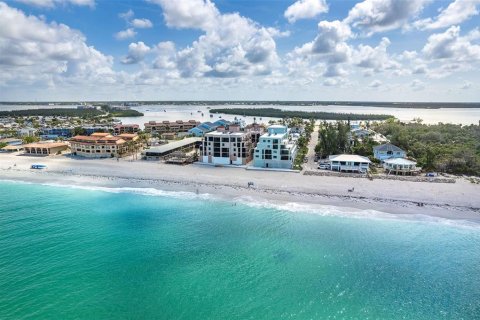 Condo in Englewood, Florida, 3 bedrooms  № 1802360 - photo 1