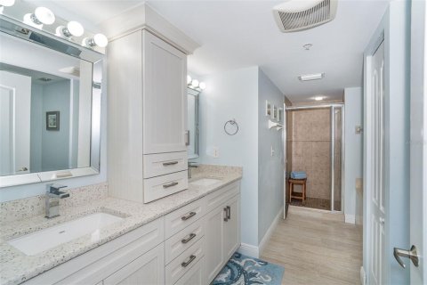 Condo in Englewood, Florida, 3 bedrooms  № 1802360 - photo 25