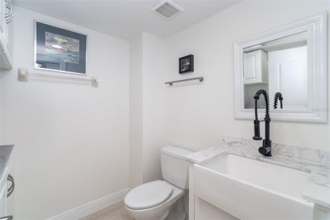 Condo in Englewood, Florida, 3 bedrooms  № 1802360 - photo 29