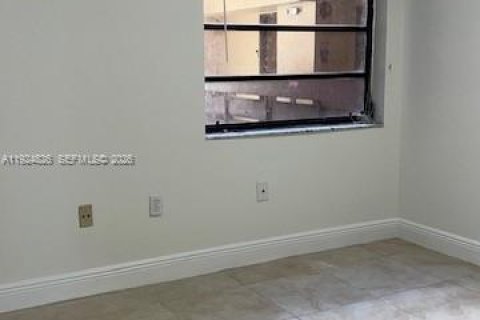 Apartment in Miami, Florida 3 bedrooms, 115.2 sq.m. № 1988512 - photo 18