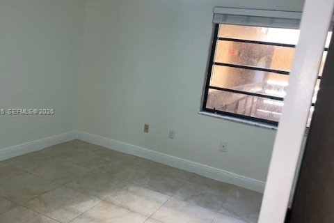 Apartment in Miami, Florida 3 bedrooms, 115.2 sq.m. № 1988512 - photo 19